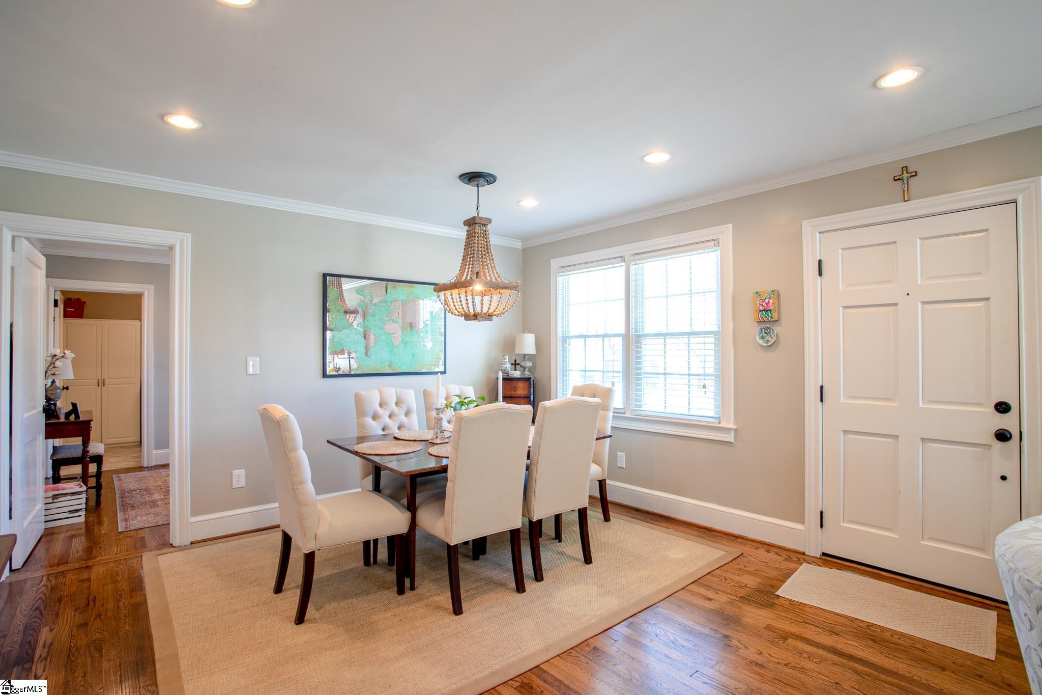 324 Parkins Mill Road Greenville, SC 29607 - Photo 6 of 31