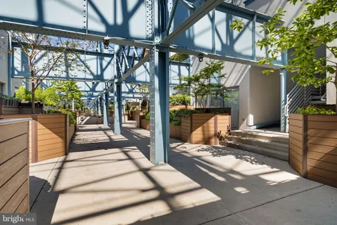 $265,000 | 3 North Christopher Columbus Boulevard, Unit PL236, Philadelphia, PA 19106