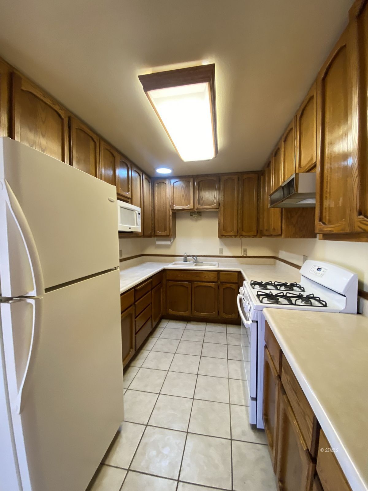 420 West Jean Avenue Ridgecrest, CA 93555 - Photo 9 of 31 Gallery Image 9