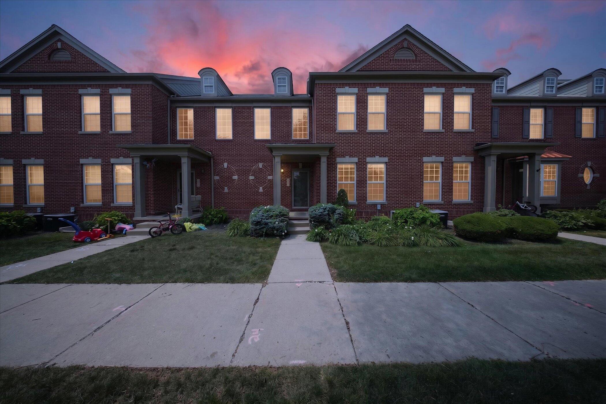 49816 Potomac Road, Unit 81 Canton, MI 48188 - Photo 1 of 49 01-49816-Potomac-Rd-Canton-Township-Wind
