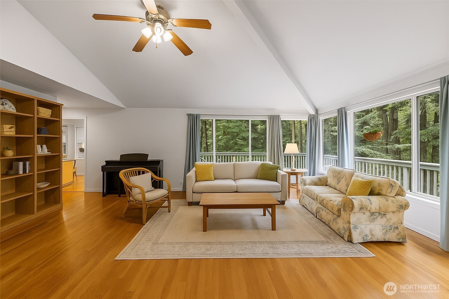 422 Sudden Valley Drive Bellingham, WA 98229 - Photo 7 of 35