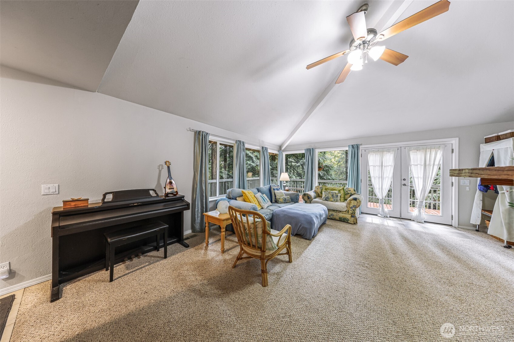 422 Sudden Valley Drive Bellingham, WA 98229 - Photo 10 of 35