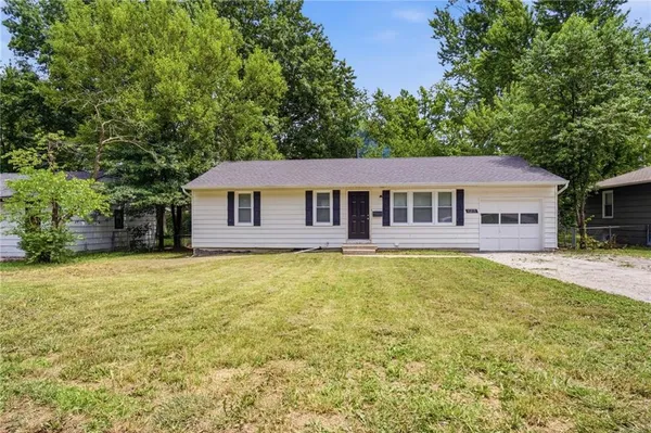 $149,999 | 11215 Herrick Avenue, Kansas City, MO 64134
