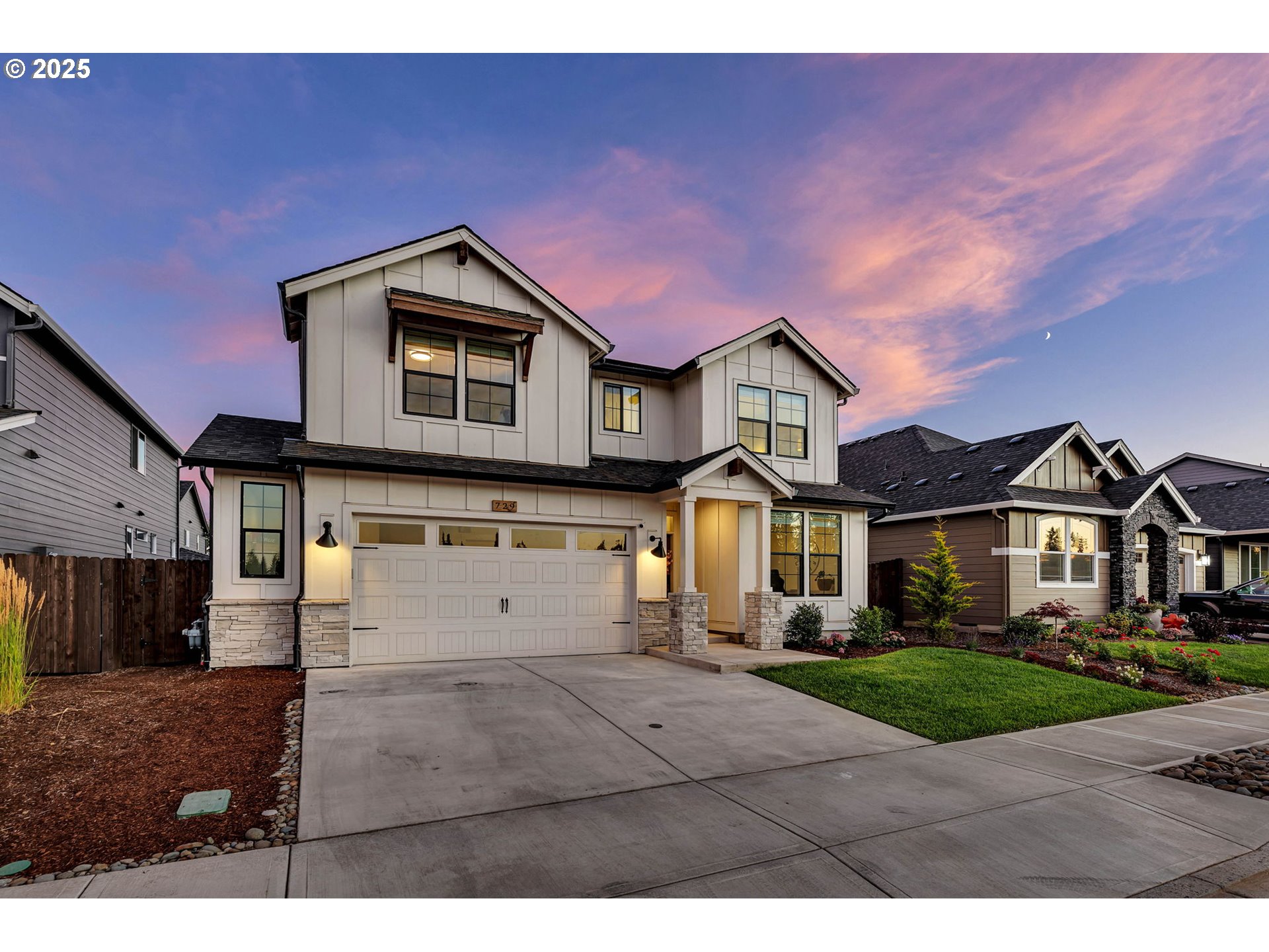 a view of house and outdoor space
