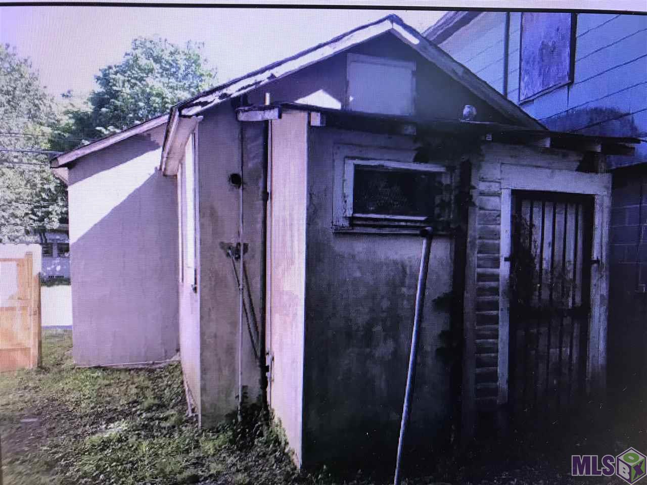 632 Louise Street Baton Rouge, LA 70802 - Photo 3 of 17 Rear of 634 Louise