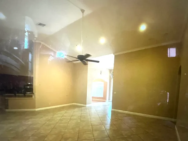 a view of utility room