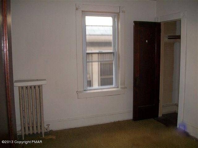 648 Peace Street Hazleton, PA 18201 - Photo 11 of 16 648 peace hazleton 011