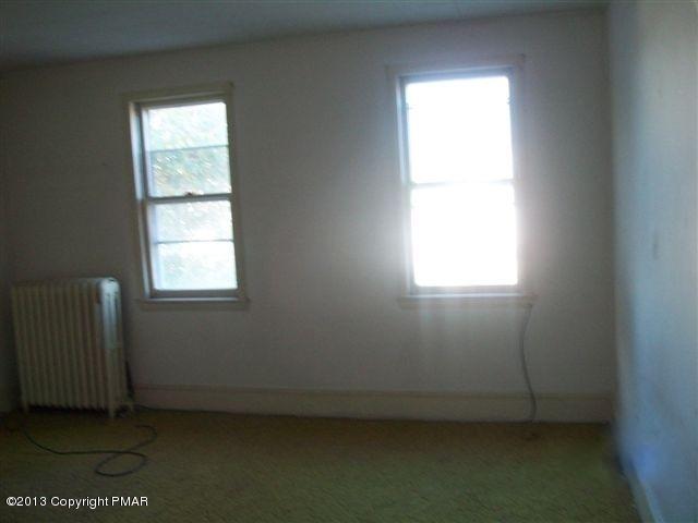 648 Peace Street Hazleton, PA 18201 - Photo 13 of 16 648 peace hazleton 012
