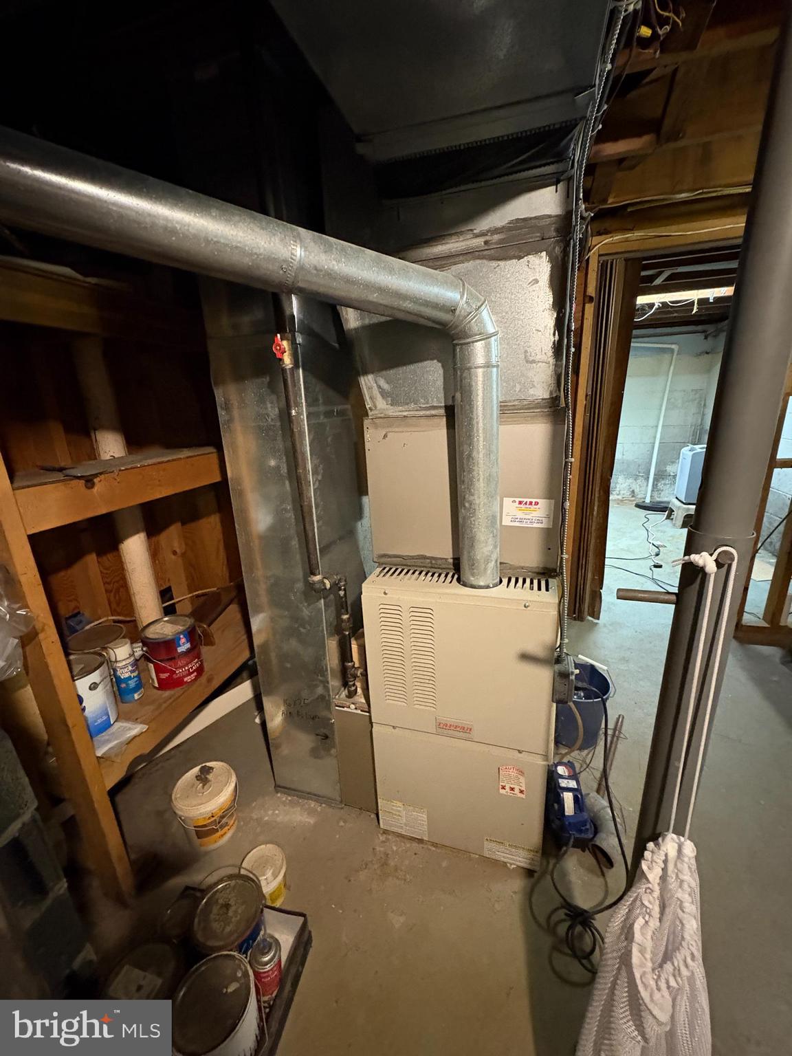 2204 New Albany Road Cinnaminson, NJ 08077 - Photo 14 of 22 a utility room with dryer and washer