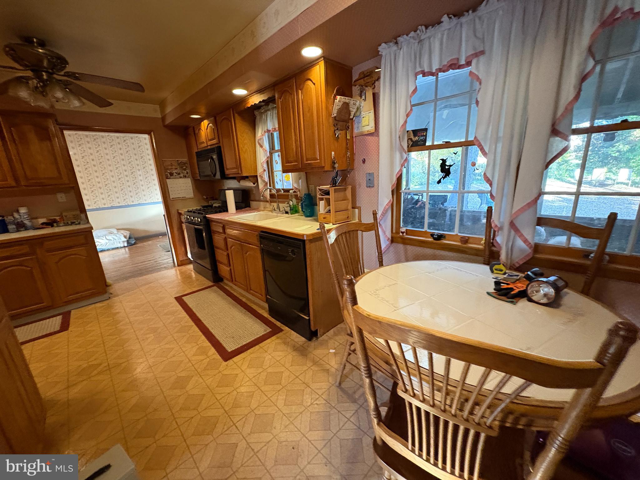 2204 New Albany Road Cinnaminson, NJ 08077 - Photo 8 of 22 a kitchen with sink and stove