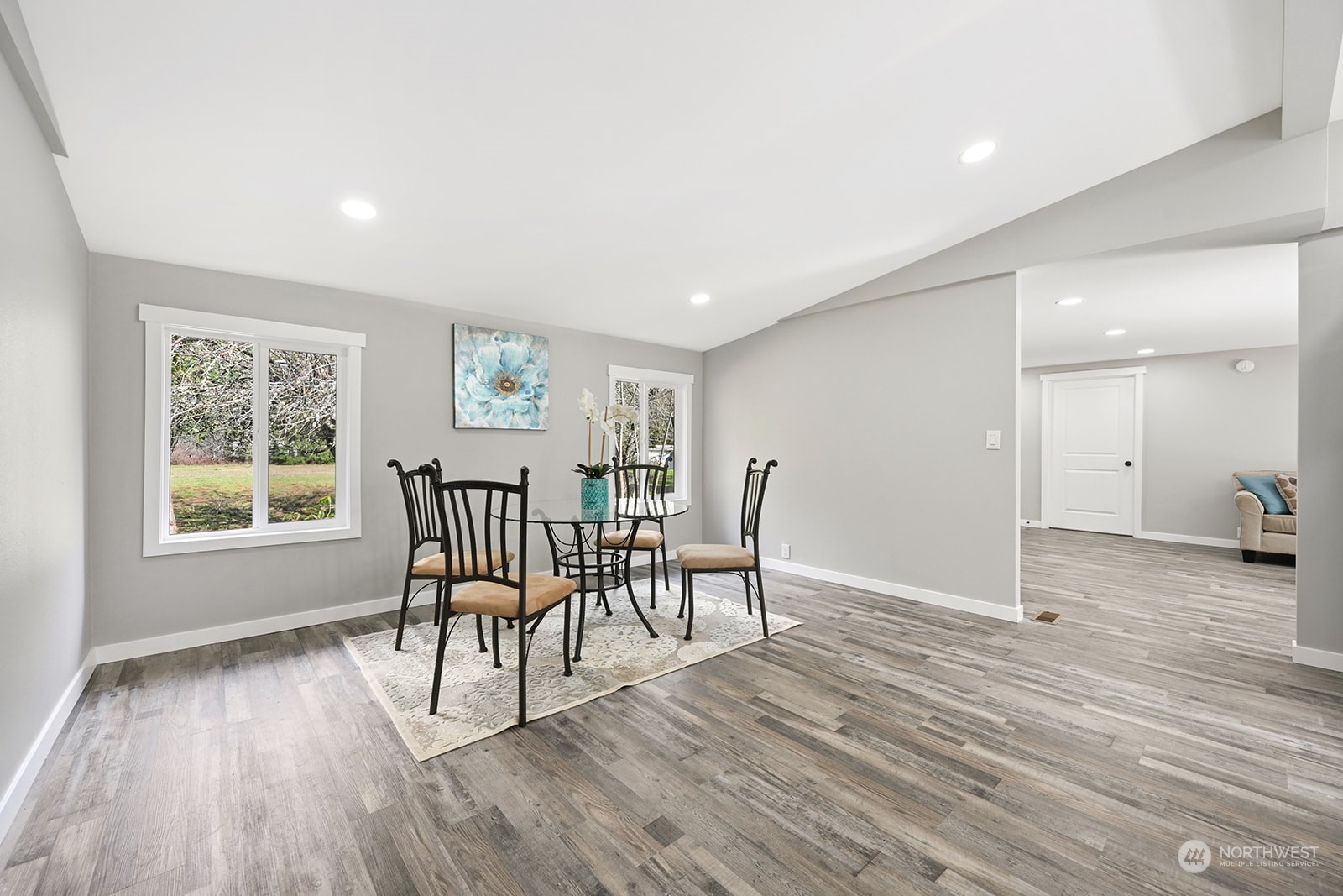 10841 Highway 12 Rochester, WA 98579 - Photo 11 of 23 a view of a livingroom with furniture and wooden floor