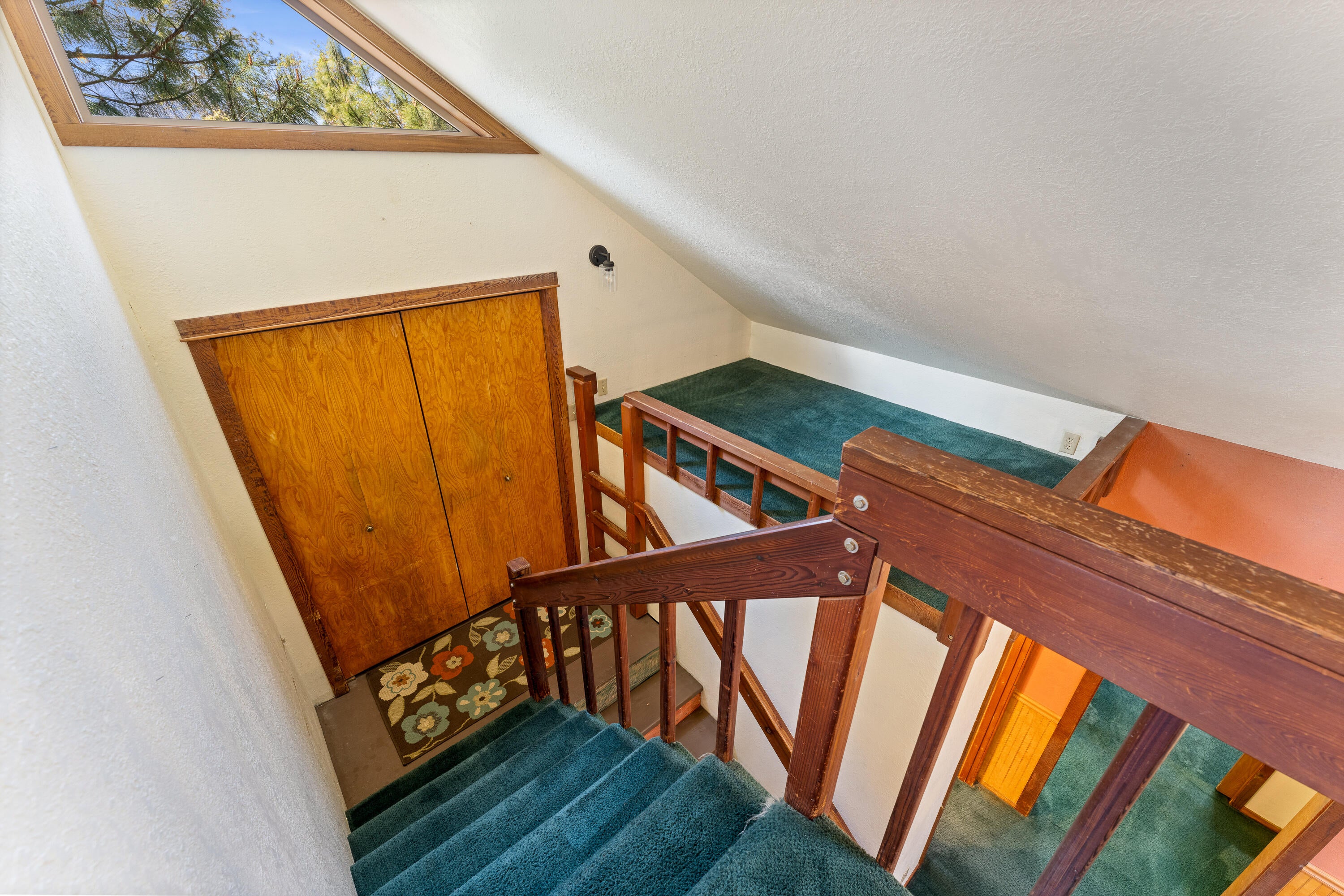 17110 North Applegate Road Grants Pass, OR 97527 - Photo 13 of 31 INT (19 of 21)