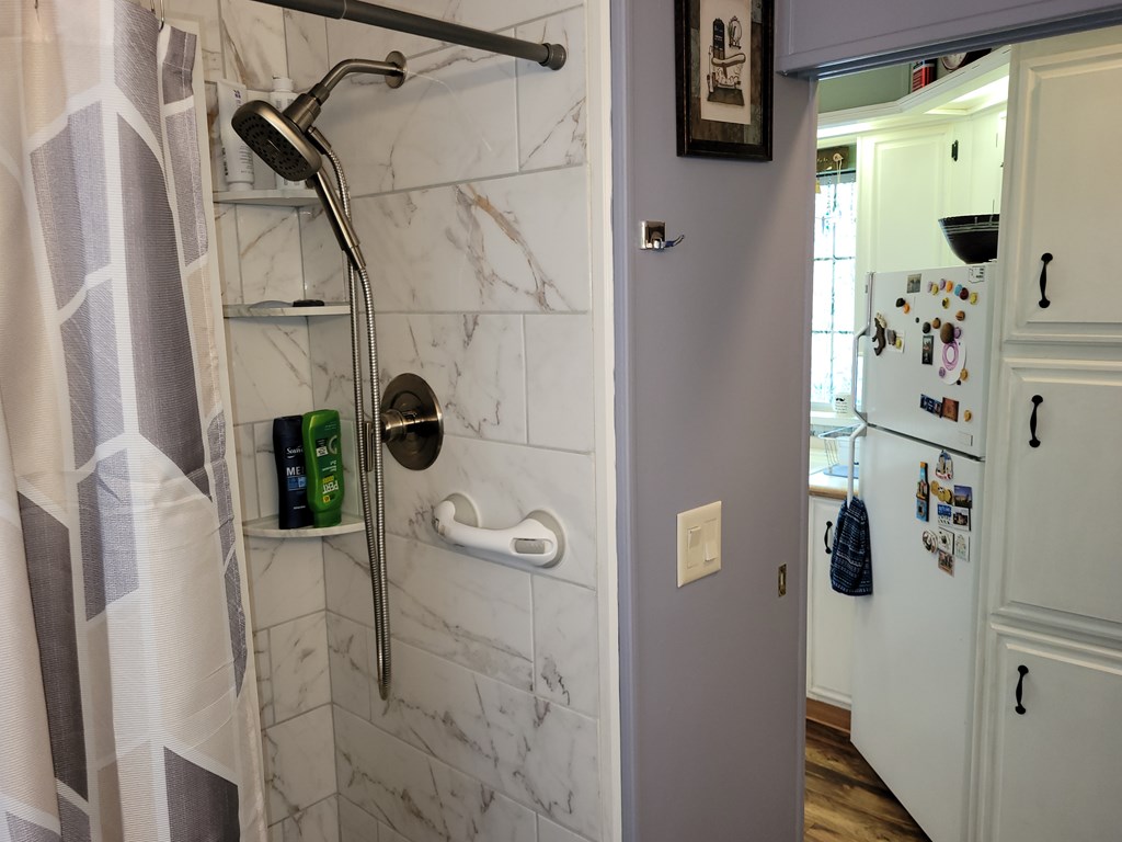 12 D Street Cascade, ID 83611 - Photo 15 of 24 Walk in shower