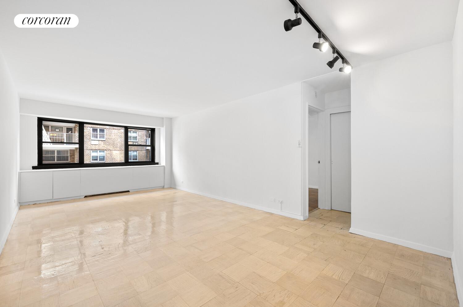 235 East 87th Street, Unit 3F Manhattan, NY 10128 - Photo 4 of 27