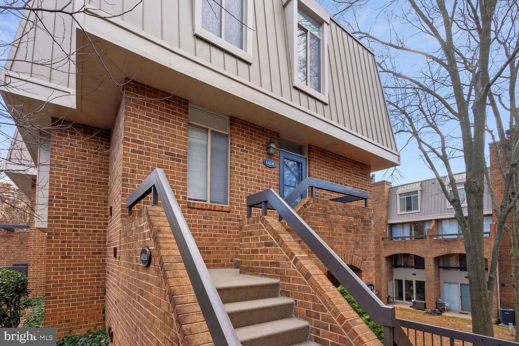 642 15th Street South, Unit 2 Arlington, VA 22202 - Photo 13 of 16