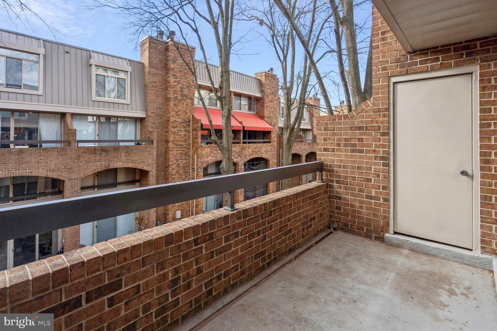 642 15th Street South, Unit 2 Arlington, VA 22202 - Photo 10 of 16