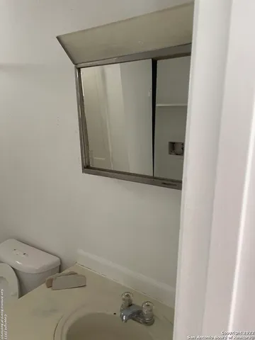 $850 | 5242 Rubidoux Drive, San Antonio, TX 78228