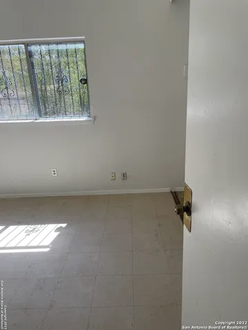 $850 | 5242 Rubidoux Drive, San Antonio, TX 78228