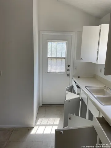 $850 | 5242 Rubidoux Drive, San Antonio, TX 78228