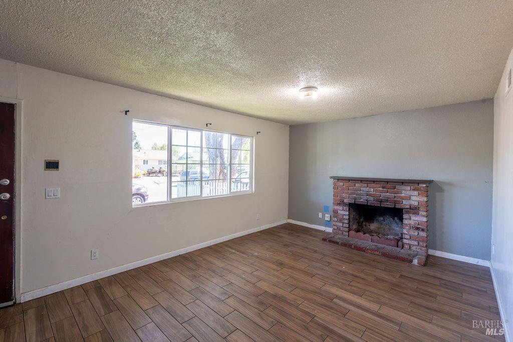 1079 Odell Lane Santa Rosa, CA 95407 - Photo 9 of 28