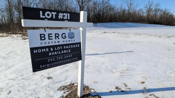 $209,900 | N51-w18788 Quietwood Drive, Unit LT31, Menomonee Falls, WI 53051