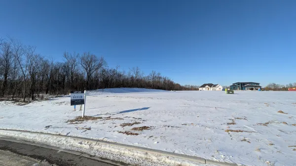 $209,900 | N51-w18788 Quietwood Drive, Unit LT31, Menomonee Falls, WI 53051