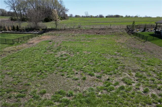 $92,000 | 4716 Southeast Lyne Street, Blue Springs, MO 64014