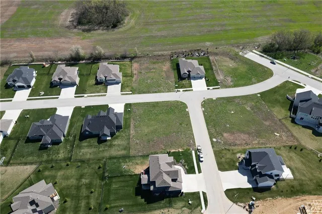 $92,000 | 4716 Southeast Lyne Street, Blue Springs, MO 64014