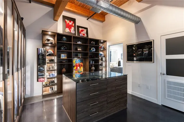 $997,500 | 210 West 5th Street, Unit 207, Kansas City, MO 64105