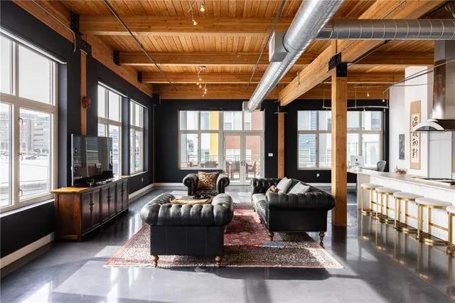 $997,500 | 210 West 5th Street, Unit 207, Kansas City, MO 64105