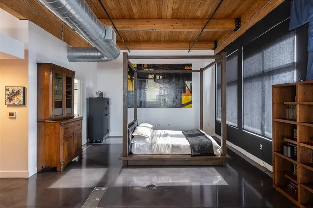 $997,500 | 210 West 5th Street, Unit 207, Kansas City, MO 64105