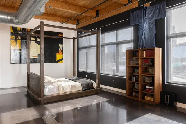 $997,500 | 210 West 5th Street, Unit 207, Kansas City, MO 64105