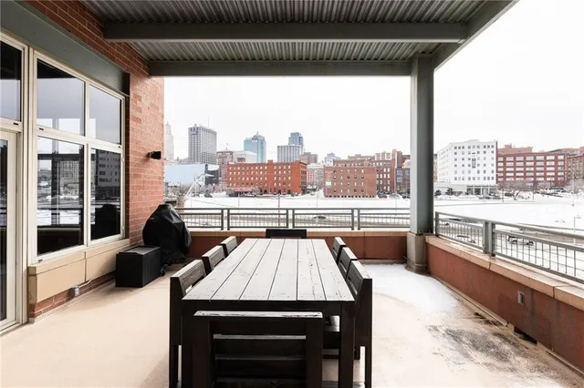 $997,500 | 210 West 5th Street, Unit 207, Kansas City, MO 64105