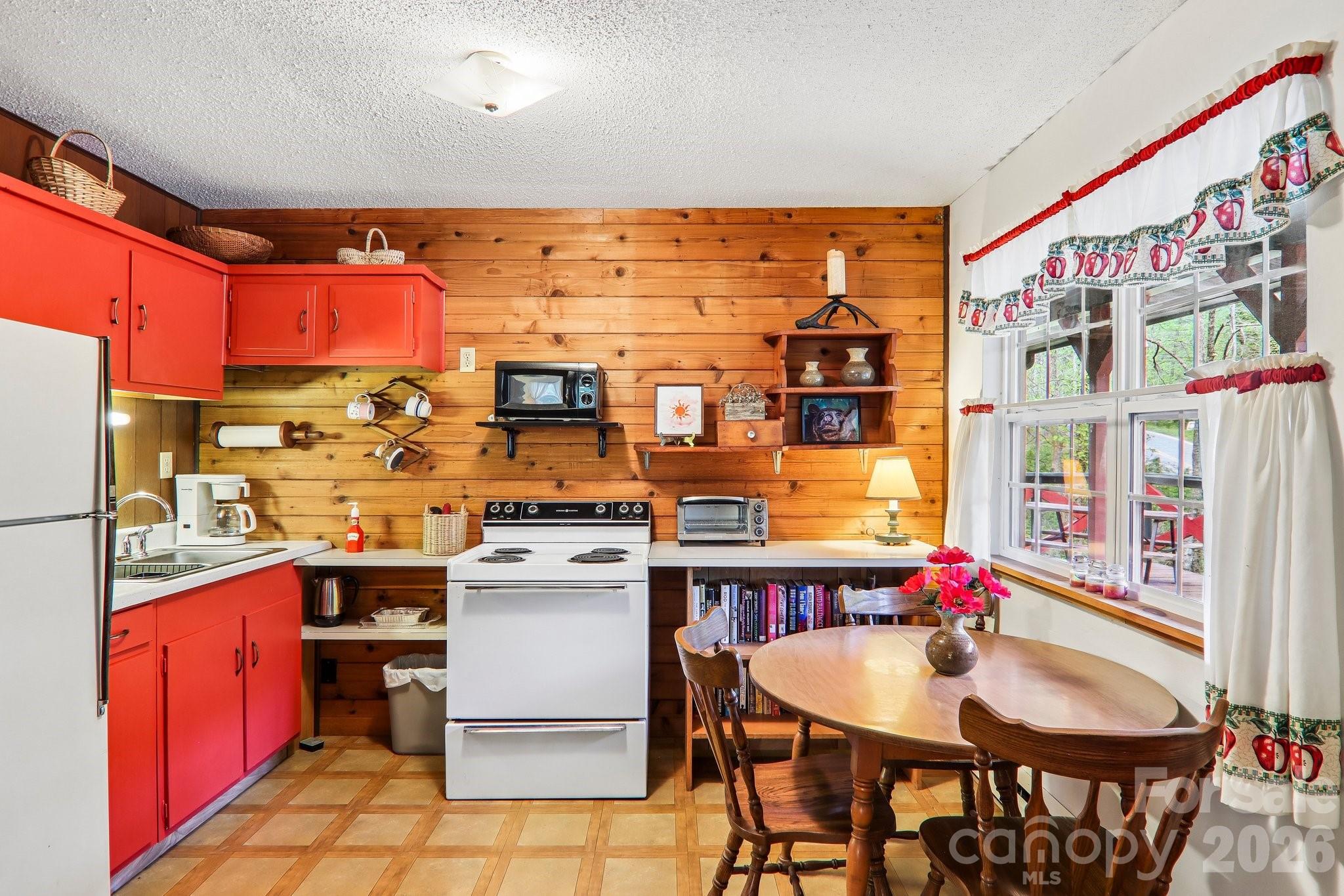 28 Mull Cove Road Maggie Valley, NC 28751 - Photo 18 of 27