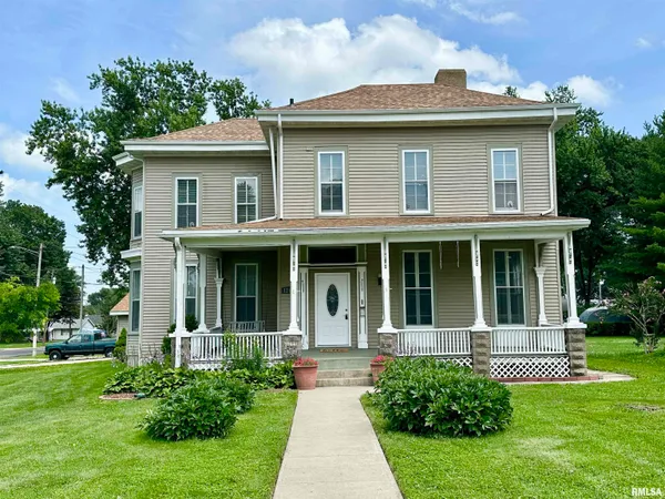 $169,900 | 1206 South Clay Avenue, Jacksonville, IL 62650