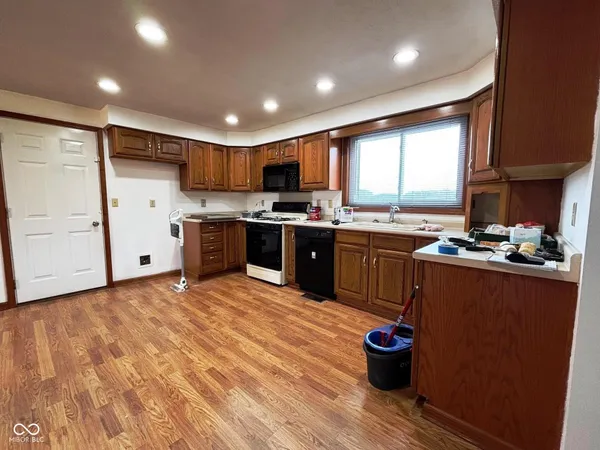 $1 | 3840 East County Road 20, North Vernon, IN 47265