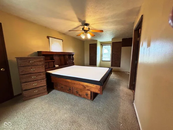 $1 | 3840 East County Road 20, North Vernon, IN 47265