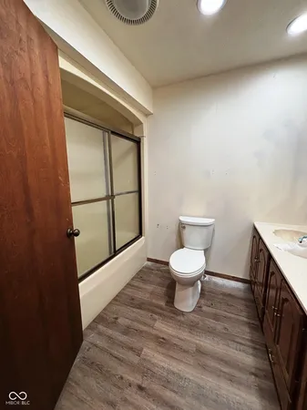 $1 | 3840 East County Road 20, North Vernon, IN 47265