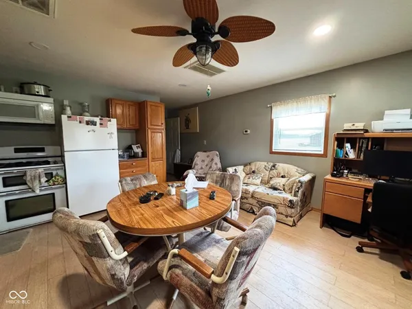 $1 | 3840 East County Road 20, North Vernon, IN 47265