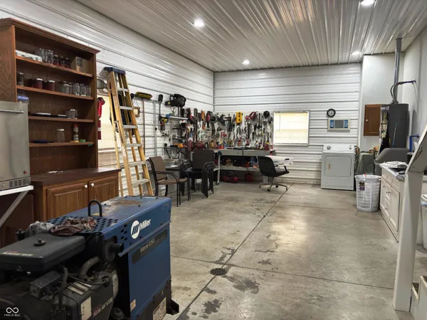 $1 | 3840 East County Road 20, North Vernon, IN 47265