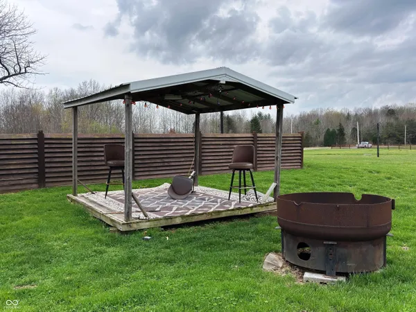 $1 | 3840 East County Road 20, North Vernon, IN 47265