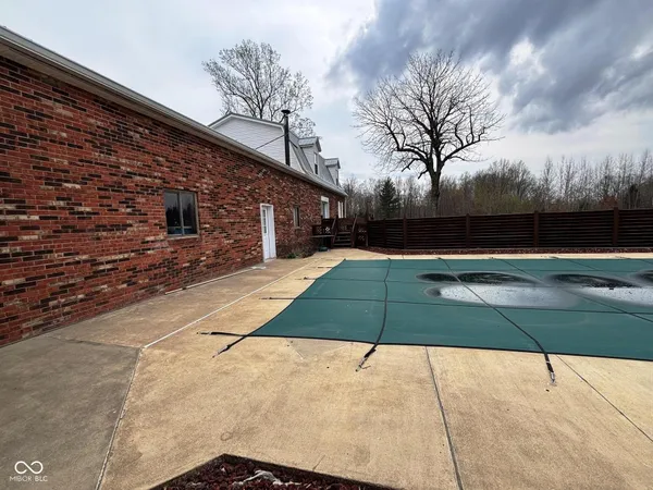 $1 | 3840 East County Road 20, North Vernon, IN 47265