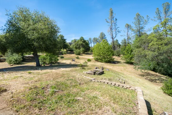 $169,900 | 15809 Old Stage Coach Road, Redding, CA 96001