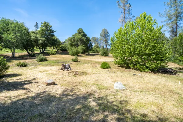 $169,900 | 15809 Old Stage Coach Road, Redding, CA 96001