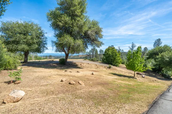 $169,900 | 15809 Old Stage Coach Road, Redding, CA 96001