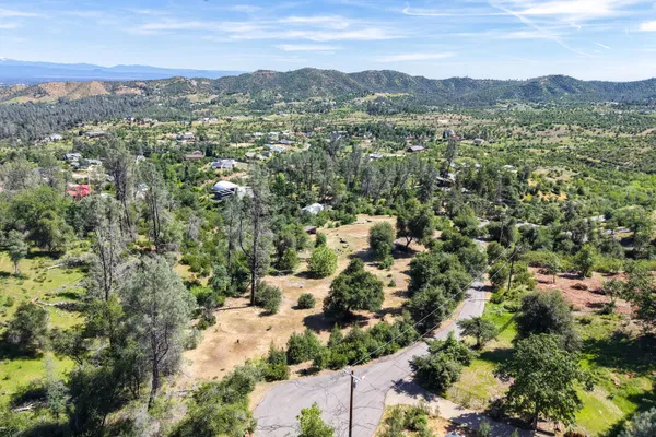 $169,900 | 15809 Old Stage Coach Road, Redding, CA 96001