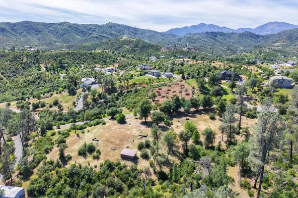 $169,900 | 15809 Old Stage Coach Road, Redding, CA 96001