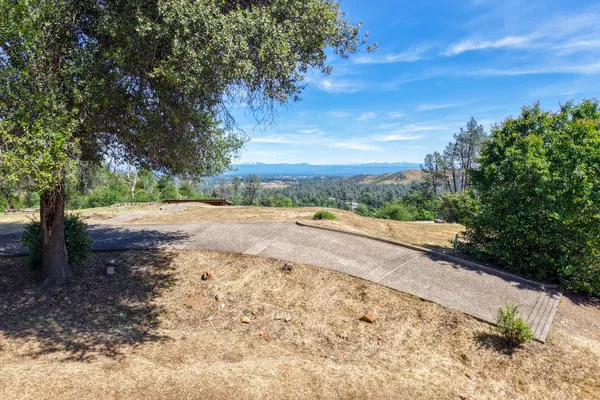 $169,900 | 15809 Old Stage Coach Road, Redding, CA 96001