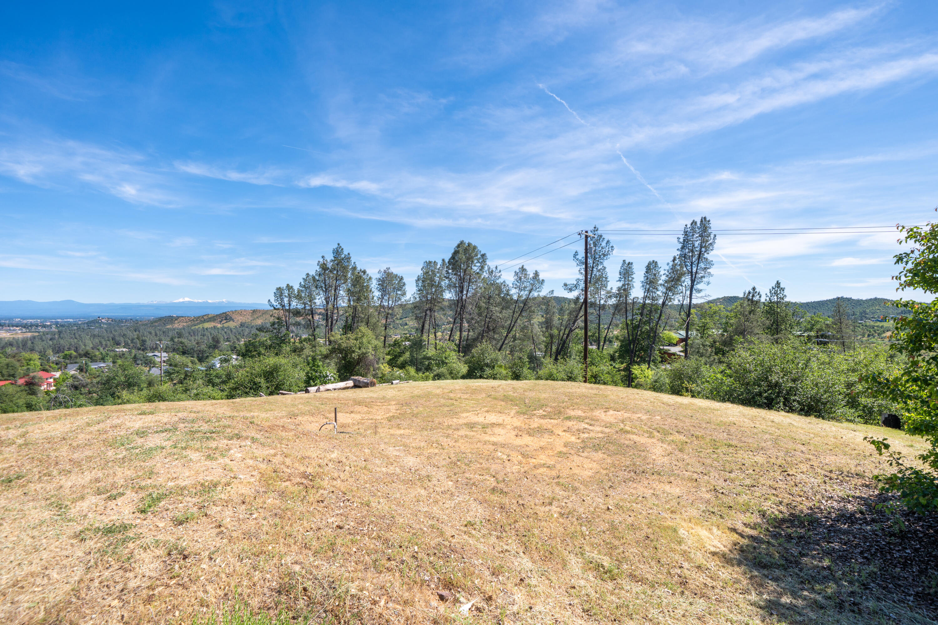 15809 Old Stage Coach Road Redding, CA 96001 - Photo 8 of 33 a view of outdoor space with city view