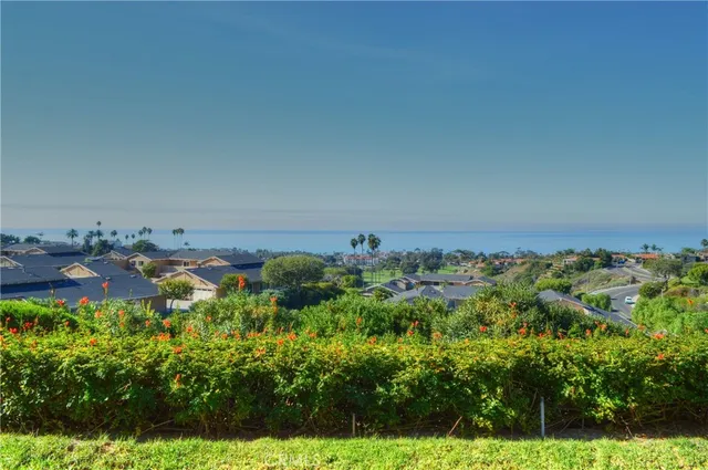 $3,600 | 146 Avenida Baja, San Clemente, CA 92672
